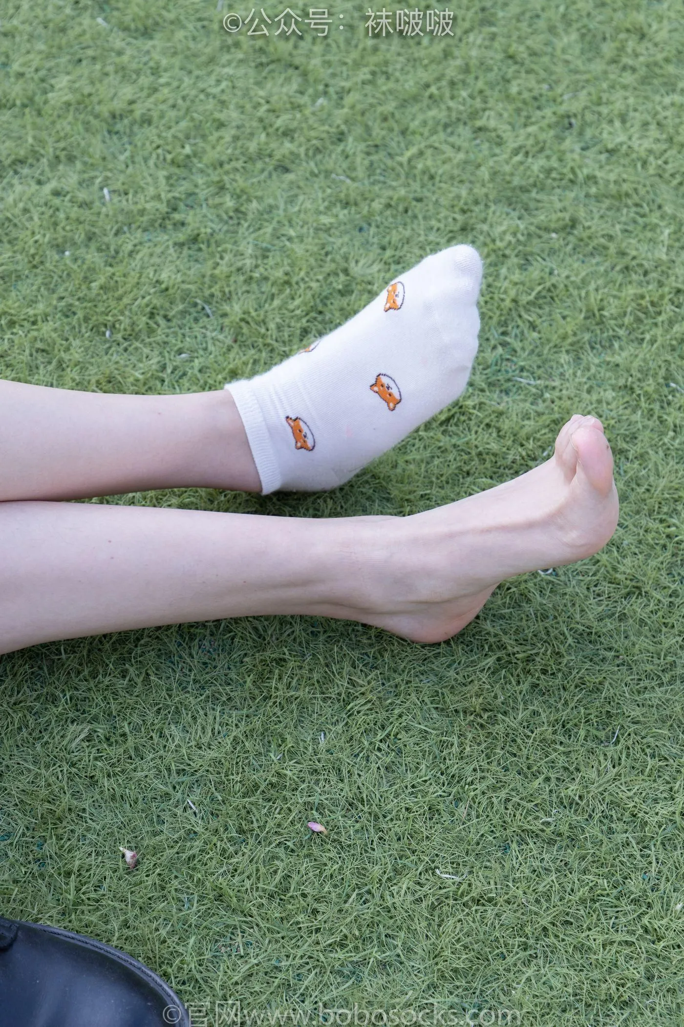[BoBoSocks袜啵啵]NO.010 小甜豆-马丁靴、白色短棉袜、裸足 [117P]插图1
